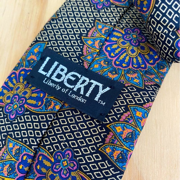 Vintage Liberty of London Silk Necktie - Picture 5 of 5